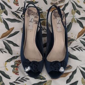 Chic Navy Slingback Heels with Floral Detail